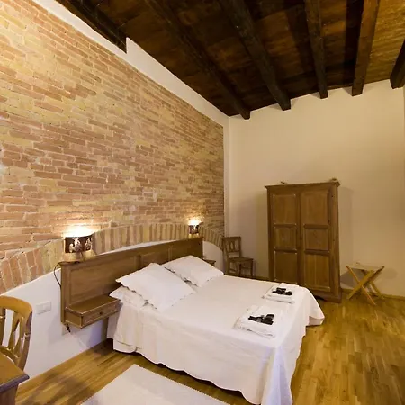 Castelletto Apartment *